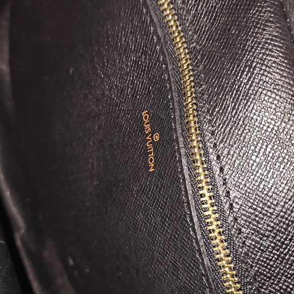 Louis Vuitton Black Epi Jeune Fille Crossbody - Picture 14 of 15